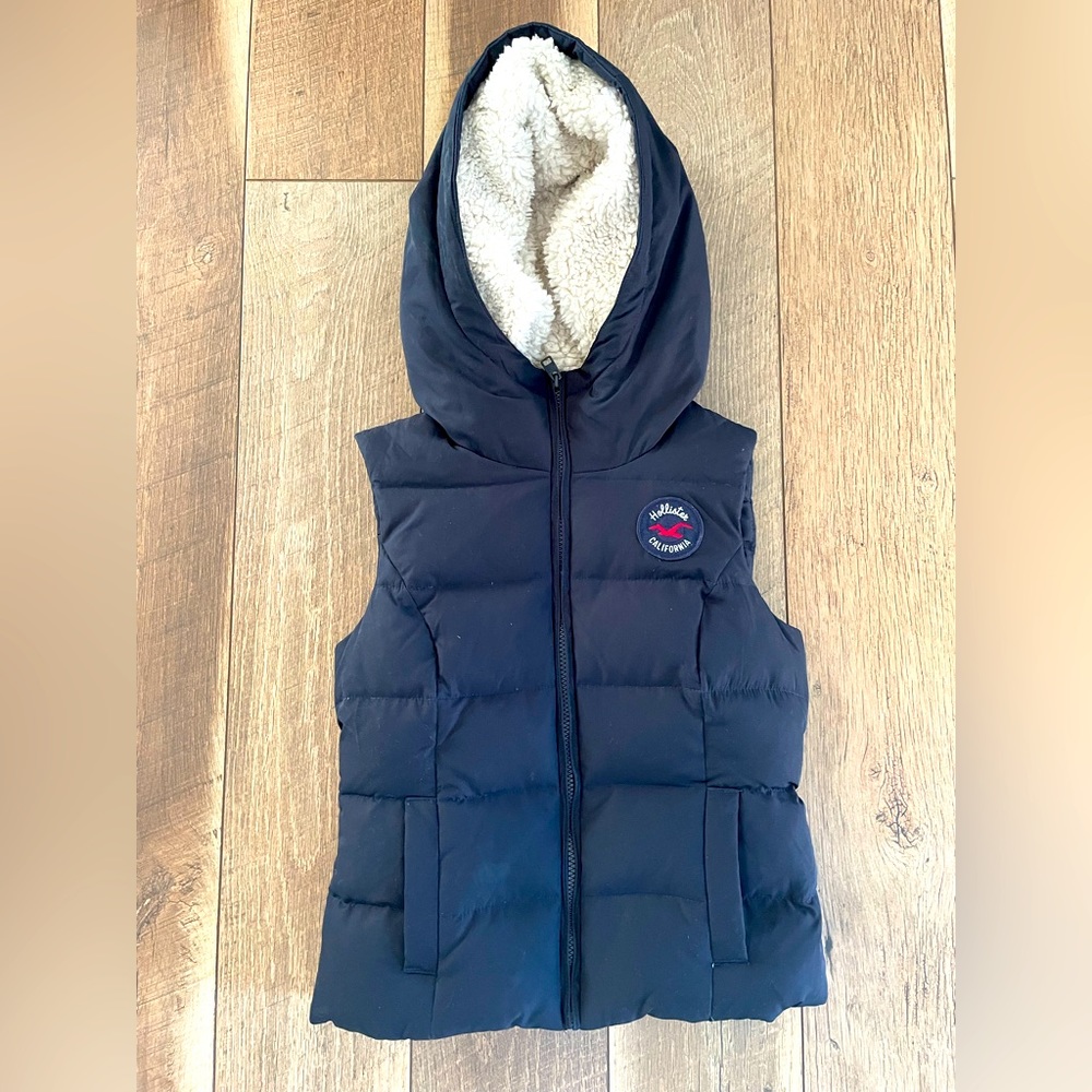 Hollister Navy Puffer Vest XS 0-2